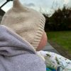 Ozoknit Baby bonnet hat with earflaps knitting pattern for newborns and babies Ozoknit Baby bonnet hat with earflaps knitting pattern for newborns and babies