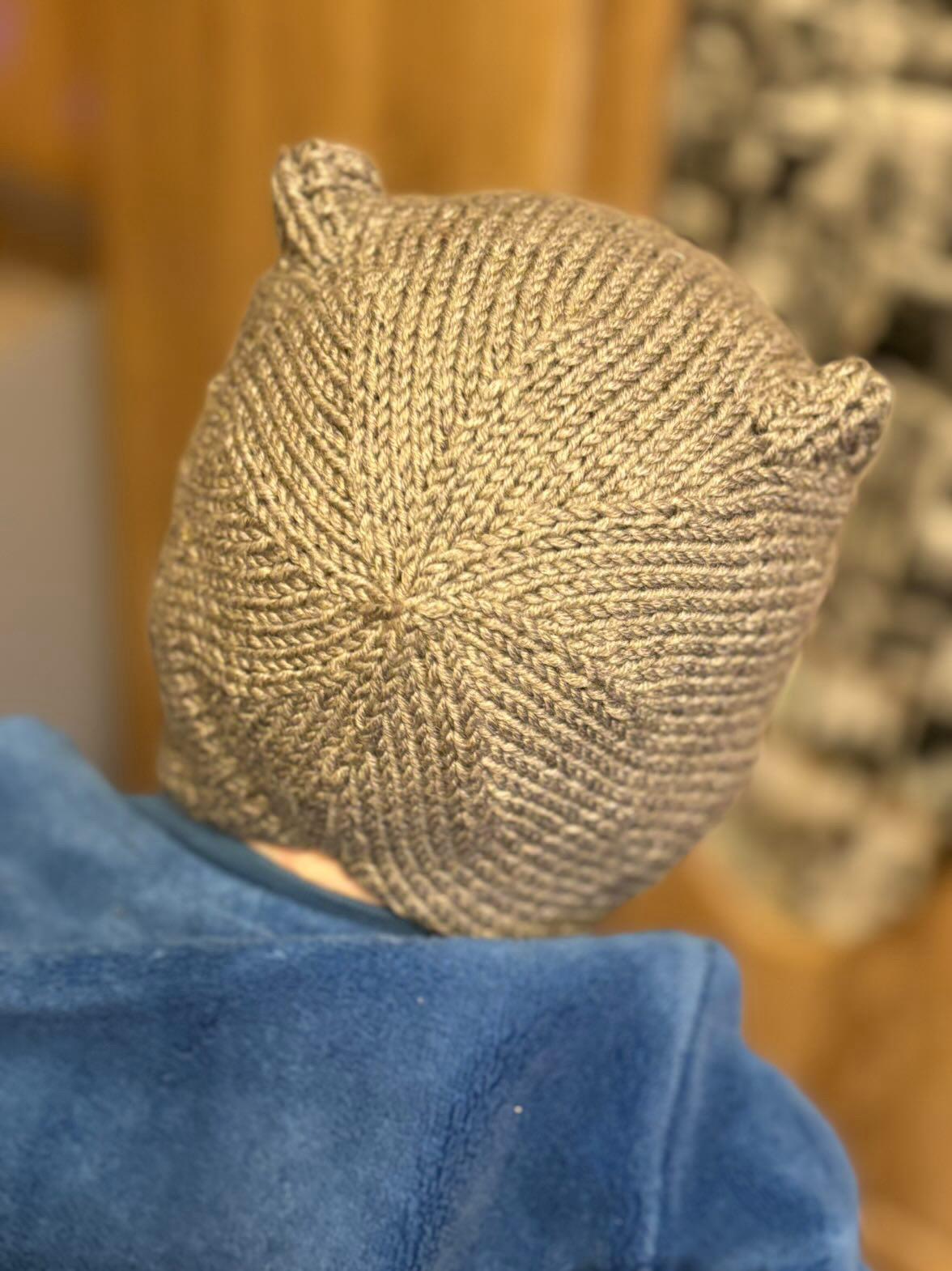 Ozoknit Baby bonnet hat with earflaps knitting pattern for newborns and babies Ozoknit Baby bonnet hat with earflaps knitting pattern for newborns and babies