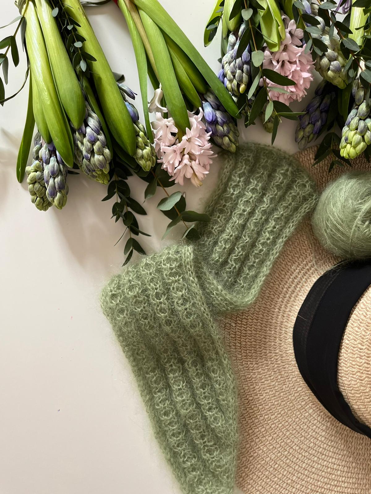 Scarf waves knitting pattern by Ozoknits, drops kid-silk Scarf waves knitting pattern by Ozoknits, drops kid-silk