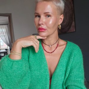 Kardigans ''Alma'' kopadīšana pie Ozoknits